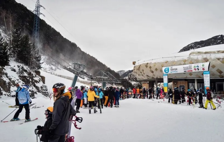 Pyrénées : En Andorre, les pistes de ski sont rouvertes… Mais pas (encore) pour tout le monde