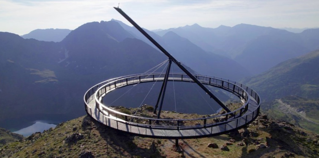 VIDEO. En Andorre, un gigantesque mirador construit à 2 700 mètres d'altitude