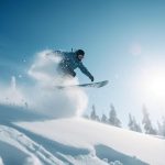 Où investir en Andorre ? Comparatif paroisse par paroisse : de la dynamique d’Andorre-la-Vieille au charme d’Ordino Investir en Andorre, ce n’est pas choisir un seul marché, mais plusieurs micro-marchés aux profils très différents. Chaque paroisse a son propre équilibre entre prix, demande locative, rendement, qualité de vie et potentiel patrimonial.engage+1 Andorre-la-Vieille La capitale est la zone la plus dynamique pour la demande locative, les commerces et les appartements urbains.cyriljarnias+1 Les prix y sont élevés, souvent autour de 4 500 à 6 500 €/m², mais la liquidité du marché et la profondeur de la demande en font une valeur sûre pour un investissement locatif classique.cyriljarnias+1 Profil d’investisseur : Recherche de stabilité. Location longue durée. Actifs urbains bien placés. Escaldes-Engordany C’est la paroisse la plus premium, portée par le commerce, les services et une forte attractivité résidentielle.cyriljarnias+1 Les prix peuvent dépasser ceux d’Andorre-la-Vieille, avec des niveaux autour de 5 000 à 6 500 €/m², voire plus sur certains biens de standing.principaute-d-andorre-investir-et-s-installer+1 Profil d’investisseur : Patrimoine haut de gamme. Biens de standing. Recherche de plus-value et d’image. La Massana La Massana offre un excellent compromis entre qualité de vie, proximité des pistes et potentiel locatif.logetoi+1 Les rendements y sont souvent parmi les plus intéressants, autour de 5% à 5,2% sur certains biens, avec des prix encore plus accessibles que dans les paroisses centrales.cyriljarnias+1 Profil d’investisseur : Rendement équilibré. Location résidentielle ou saisonnière. Investisseur patrimonial à la recherche d’un bon ratio prix / rentabilité. Ordino Ordino séduit par son charme authentique, son environnement naturel et sa qualité de vie préservée.ausuddespyrenees+2 Le marché y est plus résidentiel, plus discret et moins spéculatif que dans les zones centrales, avec des prix souvent autour de 4 500 à 5 000 €/m² selon les secteurs.principaute-d-andorre-investir-et-s-installer+1 Profil d’investisseur : Patrimoine long terme. Résidence secondaire ou familiale. Recherche de tranquillité et de rareté. Canillo Canillo profite de l’effet Grandvalira et d’un positionnement intéressant pour les résidences secondaires et la location saisonnière.logetoi+1 Les prix sont souvent plus contenus que dans les paroisses centrales, avec un marché porteur autour des zones touristiques.principaute-d-andorre-investir-et-s-installer+1 Profil d’investisseur : Saisonnier. Résidence de montagne. Achat plus accessible qu’à Escaldes ou Andorre-la-Vieille. Encamp Encamp est un marché intermédiaire, souvent plus abordable, avec un bon accès aux zones de ski et un potentiel locatif correct.logetoi+1 C’est une paroisse intéressante pour entrer sur le marché andorran avec un budget plus raisonnable.ecap-andorre Profil d’investisseur : Premier achat en Andorre. Budget contenu. Location à l’année ou mixte. Sant Julià de Lòria C’est l’une des paroisses les plus accessibles en prix, avec des niveaux souvent plus bas que dans le nord et le centre du pays.logetoi+1 Les rendements y peuvent être très attractifs, parfois parmi les meilleurs de la Principauté, grâce à des prix d’achat plus faibles.ecap-andorre Profil d’investisseur : Recherche de rendement brut. Budget d’entrée plus bas. Investissement locatif pragmatique. Quel choix selon votre objectif ? Objectif Paroisses les plus adaptées Objectif Paroisses les plus adaptées Rendement locatif Sant Julià de Lòria, La Massana, Encamp Patrimoine premium Escaldes-Engordany, Andorre-la-Vieille Résidence familiale Ordino, La Massana Investissement saisonnier Canillo, Encamp, La Massana Liquidité et demande forte Andorre-la-Vieille, Escaldes En résumé Si vous cherchez la dynamique et la liquidité, Andorre-la-Vieille et Escaldes-Engordany restent les pôles les plus solides.cyriljarnias+1 Si vous cherchez davantage de rendement, La Massana, Sant Julià et certains secteurs d’Encamp ou Canillo peuvent offrir de meilleures équations prix / loyers.logetoi+1 Et si votre priorité est le charme patrimonial à long terme, Ordino reste une paroisse très attractive pour un achat de qualité. • Grifo Vacances, spécialiste location vacances en Andorre vous propose une large sélection de logements rénovés, confortablement aménagés et entièrement équipés tout confort. • Tous nos logements sont idéalement situés à maximum 100 mètres du départ des pistes pour des séjours skis aux pieds sur le plus grand domaine skiable des Pyrénées. • Deux destinations possibles : Le Pas de la Casa, ville animée skis pied des pistes Soldeu – El Tarter, village de charme avec accès direct aux pistes